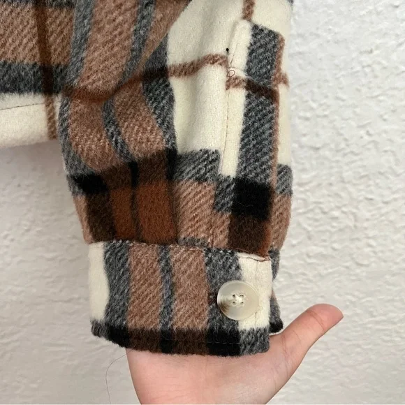 Blank NYC Plaid Cropped Shacket Shirt Jacket in All The Best Size Small - Picture 9 of 15